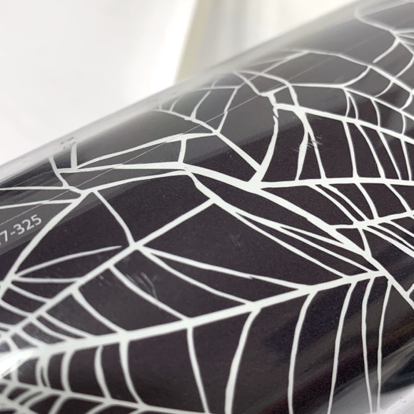 Rare Halloween Glow in dark Spider web 2021 tumbler - Picture 10 of 11